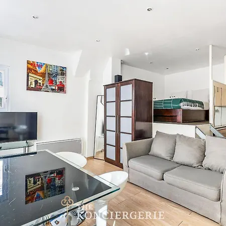 Pied A Terre Proche De Odeon Appartamento